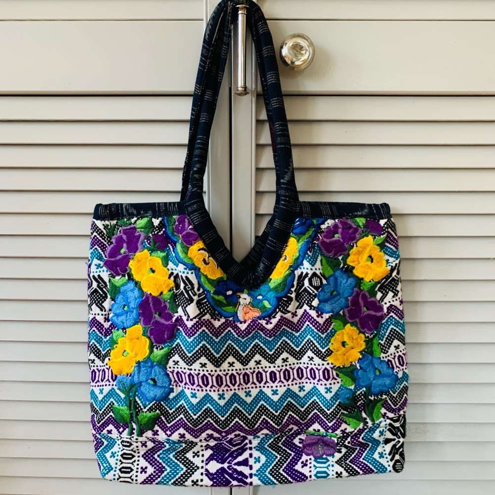 NWOT - Guatemala Embroidered Bag